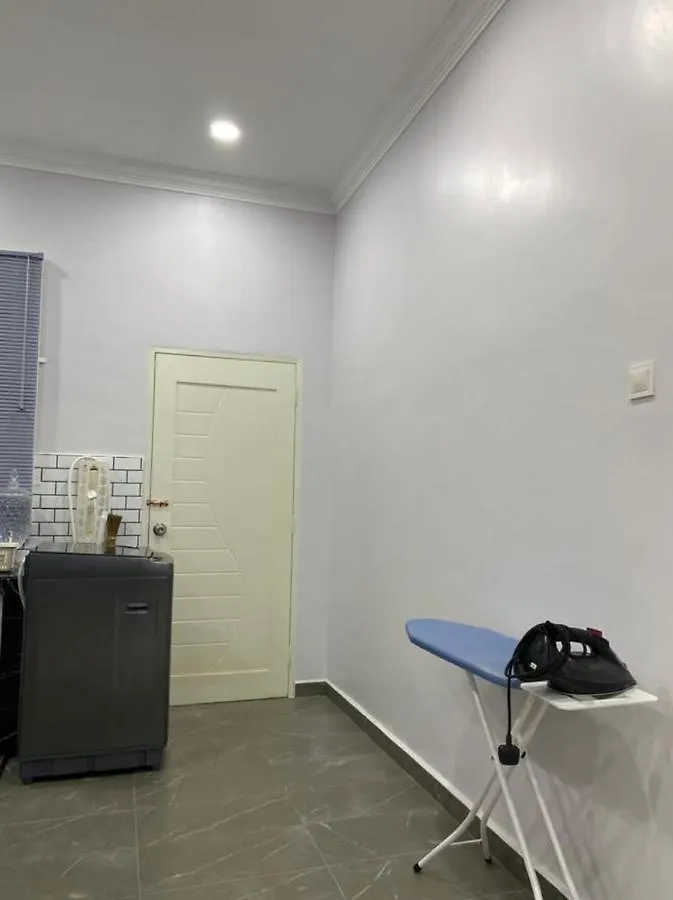 Rumah Putih Homestay Malacca Holiday home
